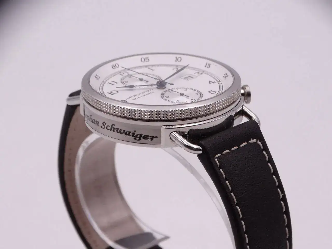 HAMILTON Khaki Navy Pioneer 06520.webp