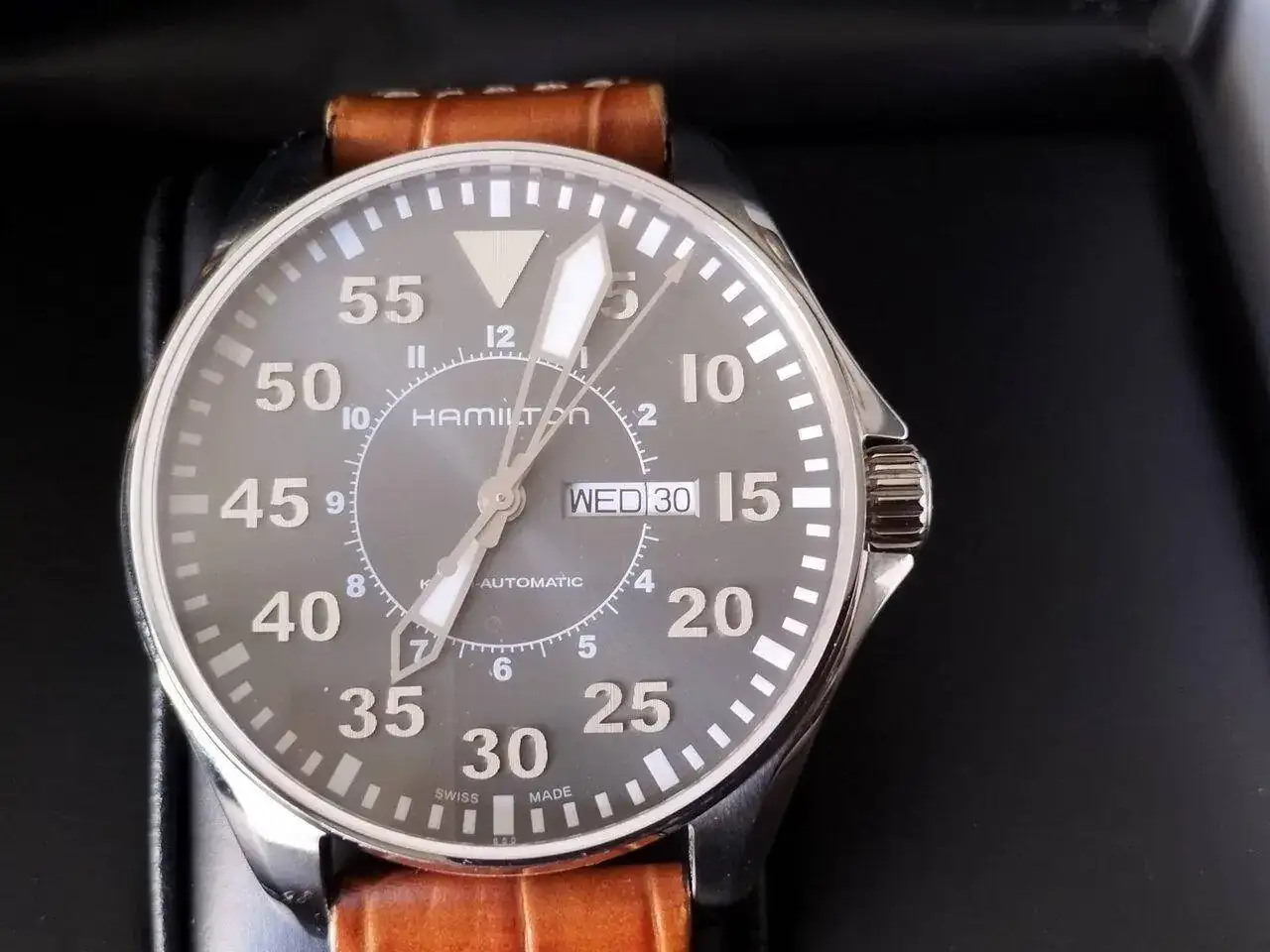 HAMILTON KHAKI PILOT 435.webp