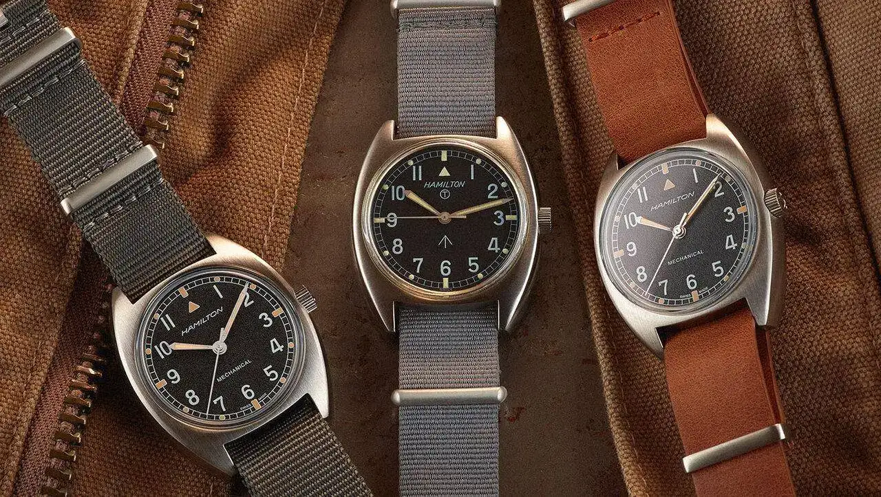 Hamilton-Khaki-Pilot-Pioneer-Mechanical-y-W10-Horas-y-Minutos.webp