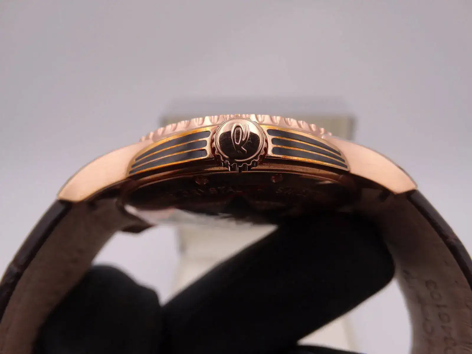 hamilton riva 9531.webp