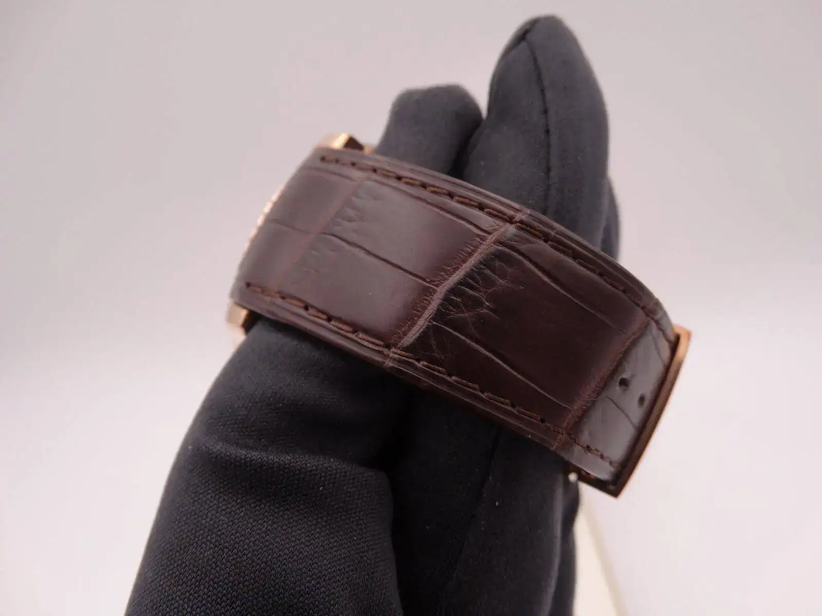 hamilton riva 9533.webp