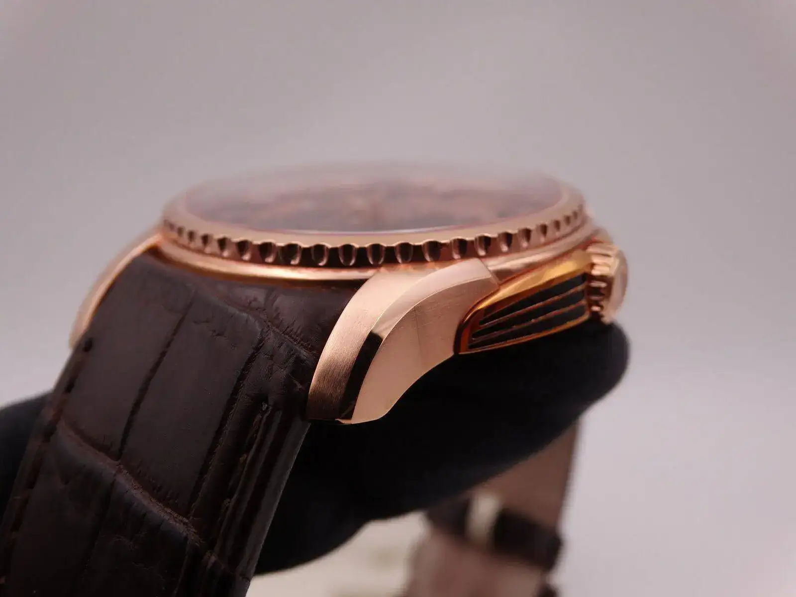 hamilton riva 9540.webp