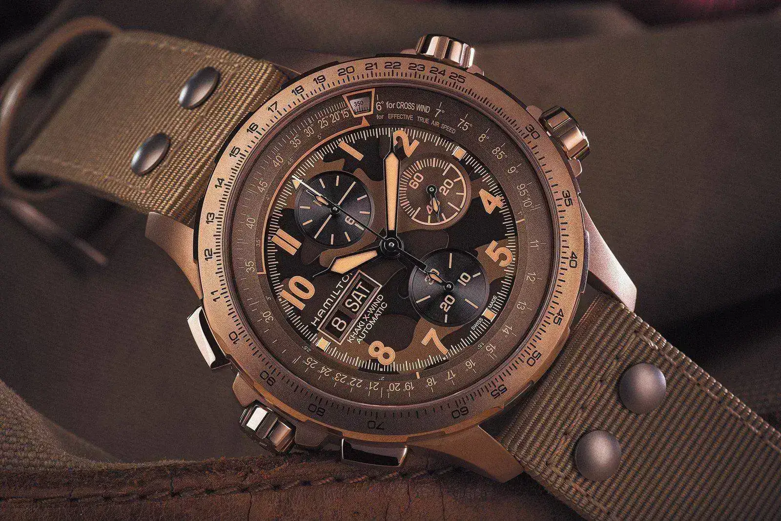 Hamilton_Khaki X-Wind_H77916920_3.webp