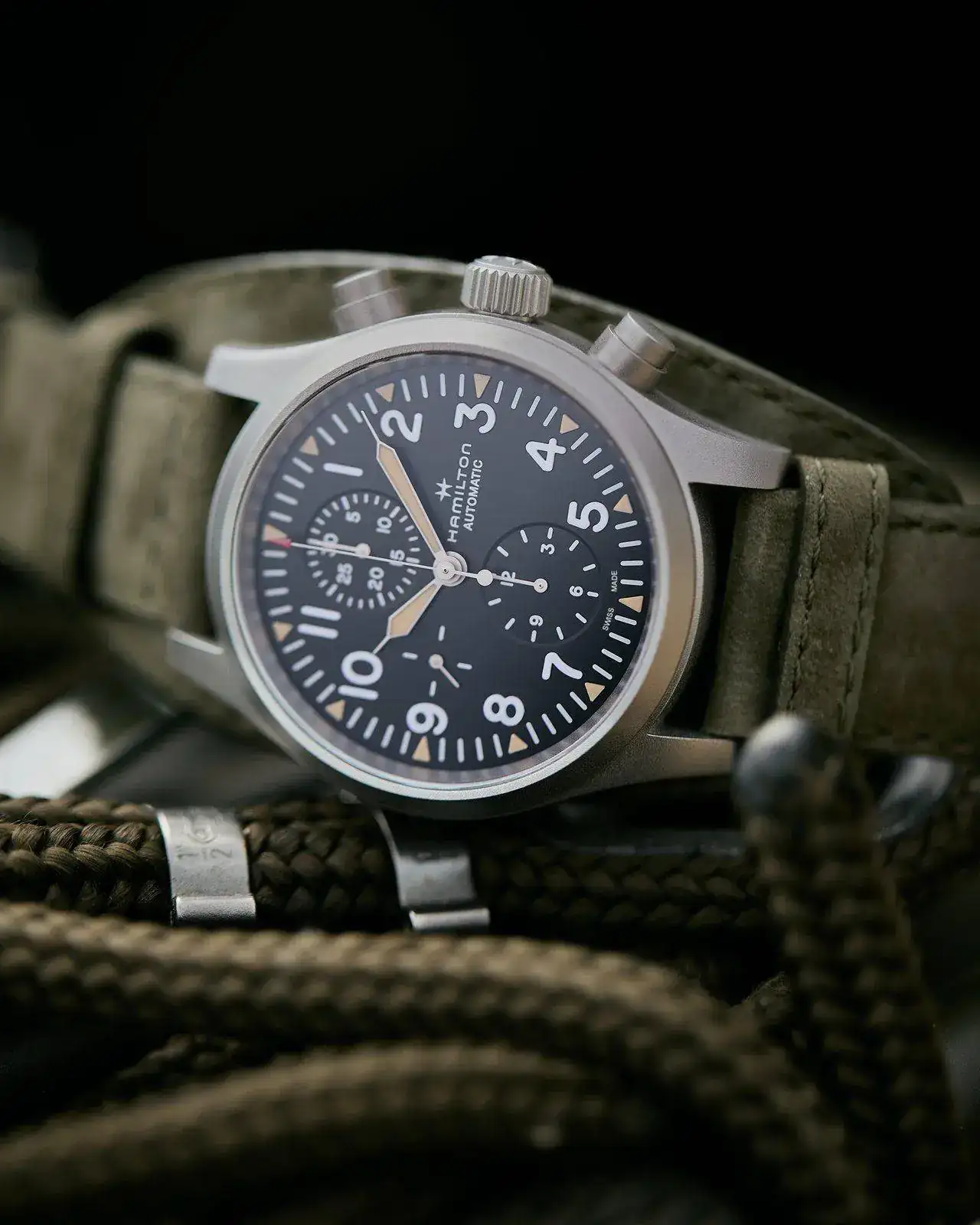Hamilton_Khaki_Chrono3.webp