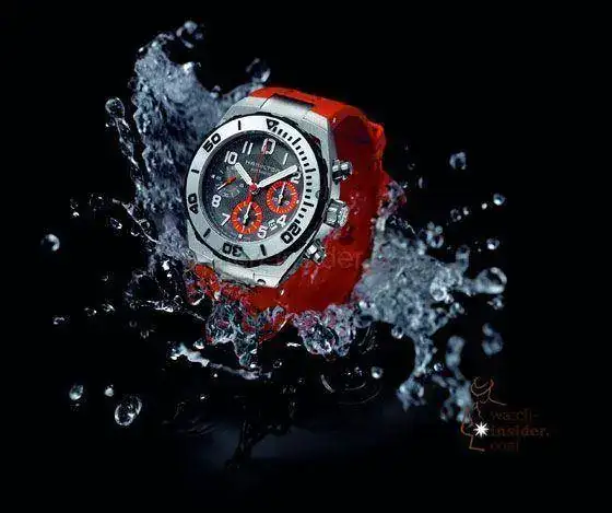 Hamilton_Khaki_Navy_Sub_AC_H78716983_PR.webp