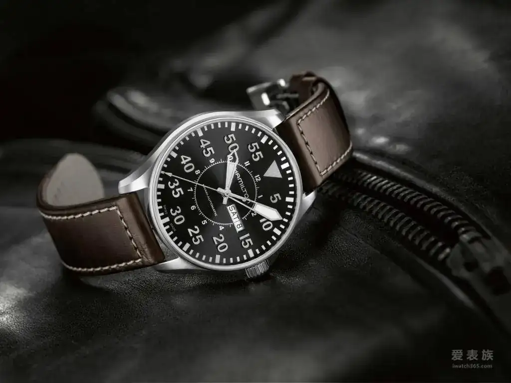 HamiltonPilotKakhiAutomatic.webp