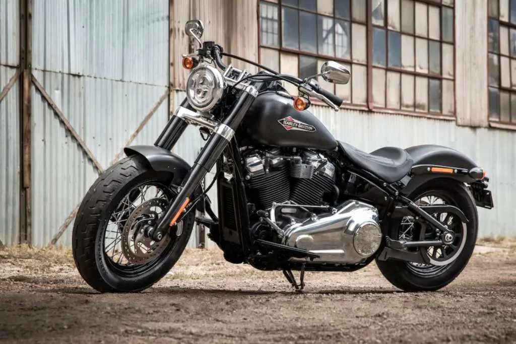 Harley-Davidson-Softail-Slim-2019-2.webp