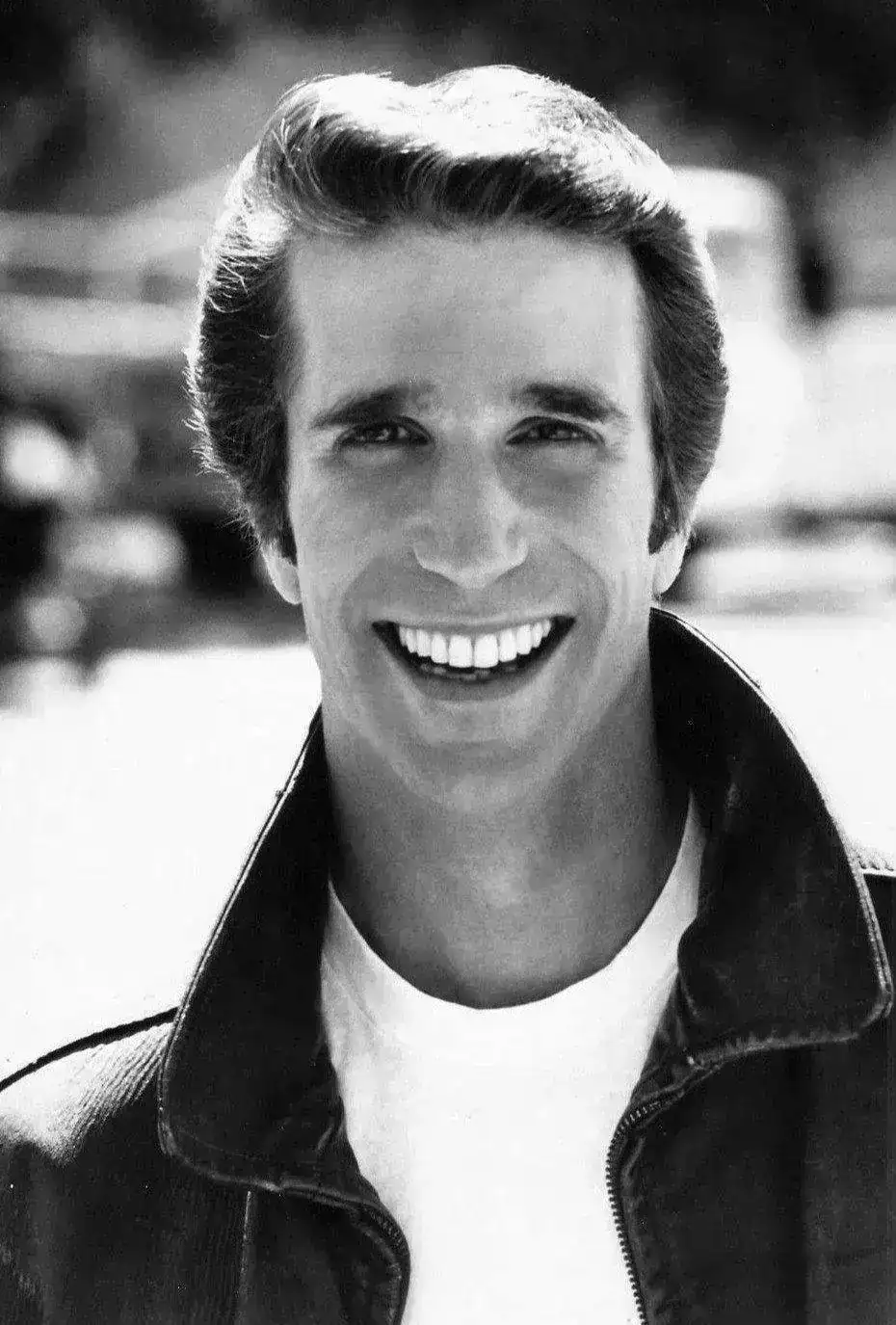 Henry_Winkler_Fonzie_1977.webp