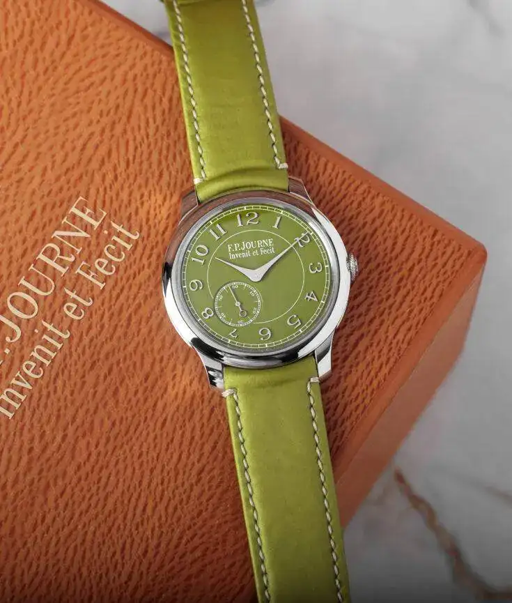 HERO-F-P-Journe-Chronometre-Souverain-Dubai-Limited-Edition-735x865.webp