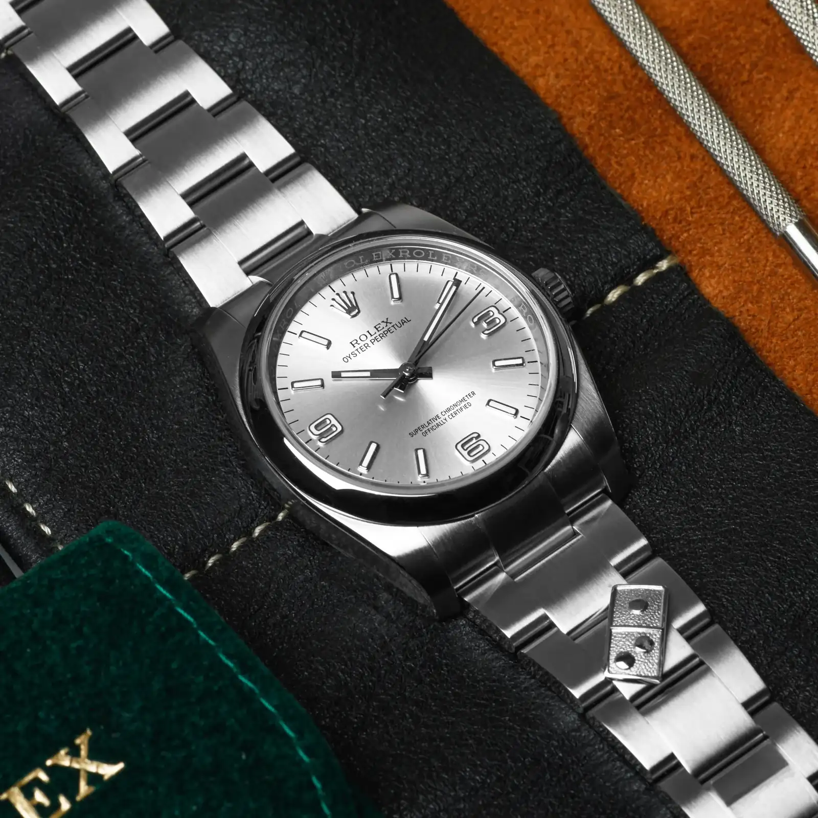 HERO-Rolex-Oyster-Perpetual-116000-Dominos-Pizza-scaled.webp