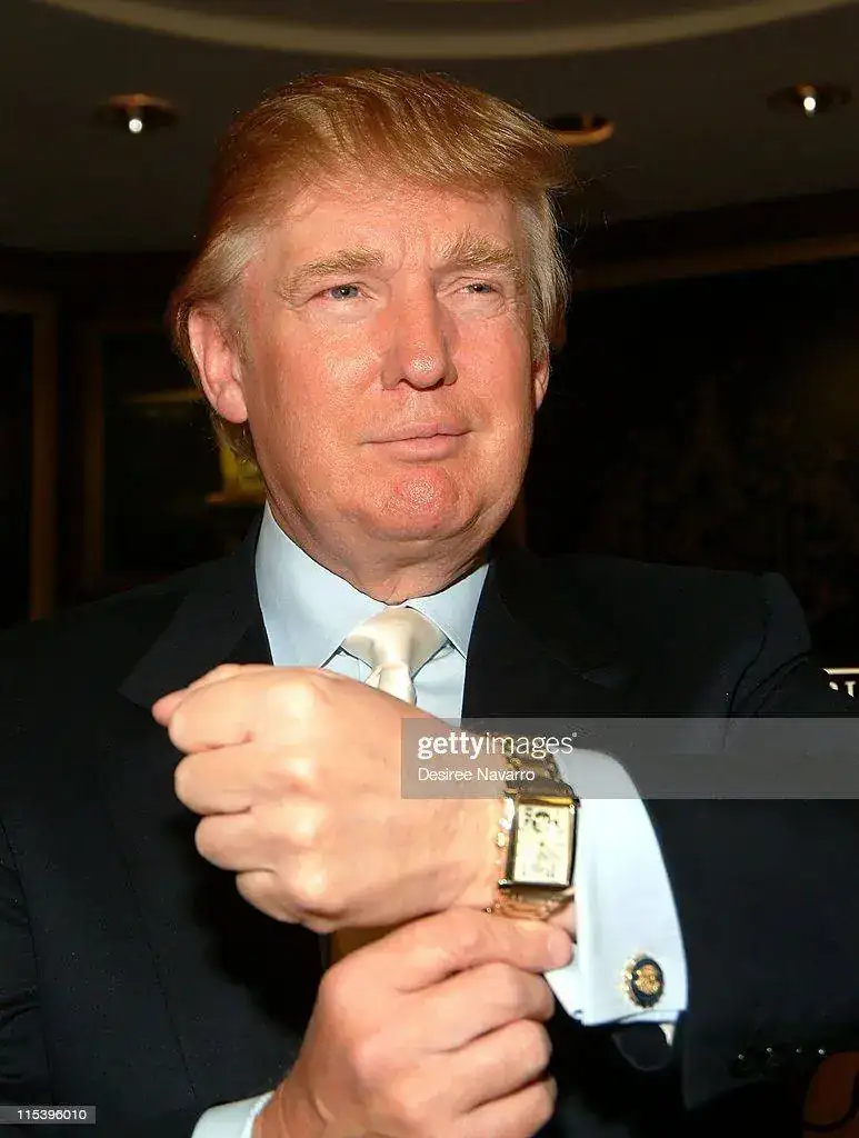 hes-his-new-signature-watch-at-picture-id115396010.webp