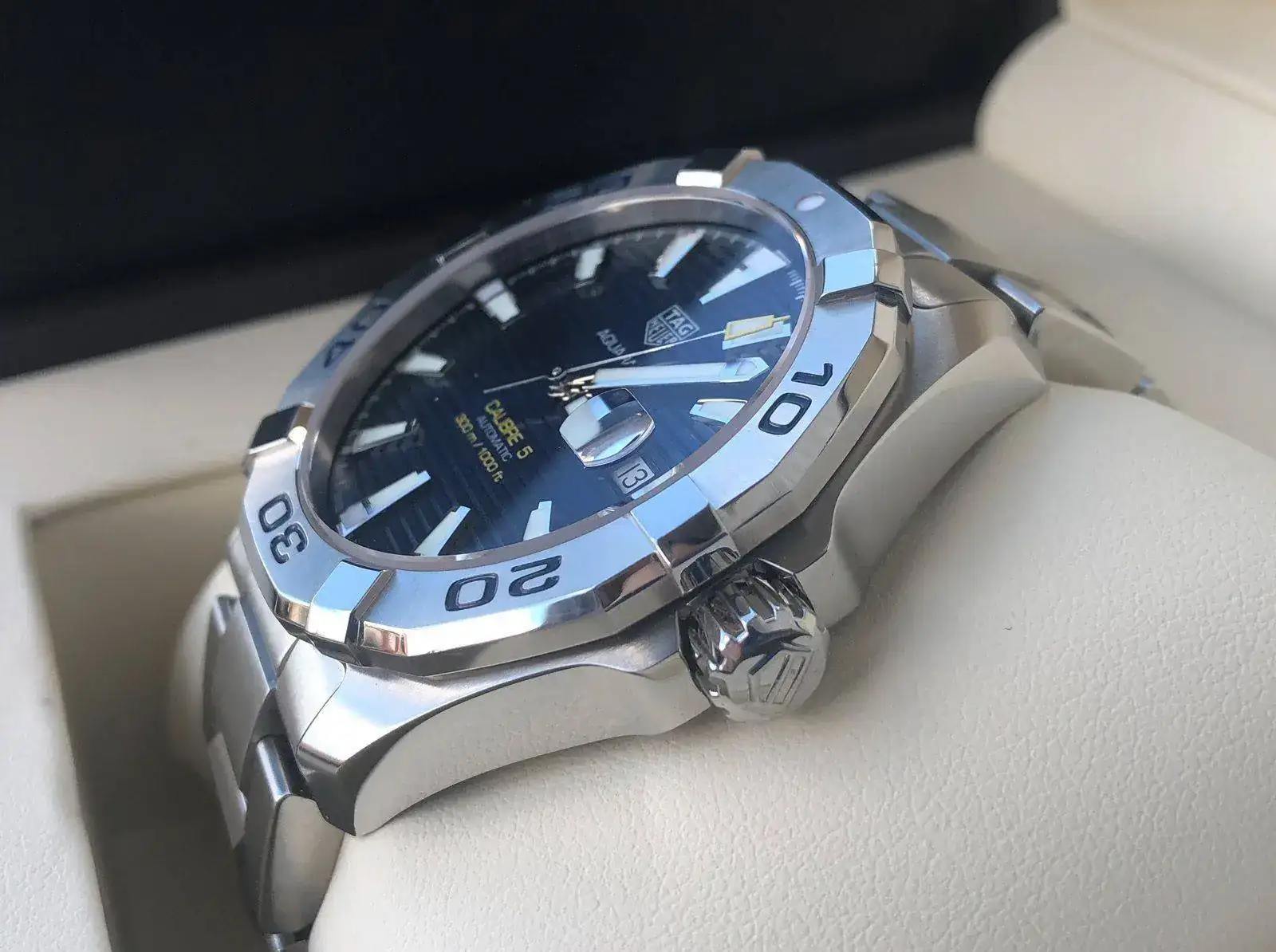 -heuer-aquaracer-calibre-5-43mm-WAY2010.BA0927-112.webp