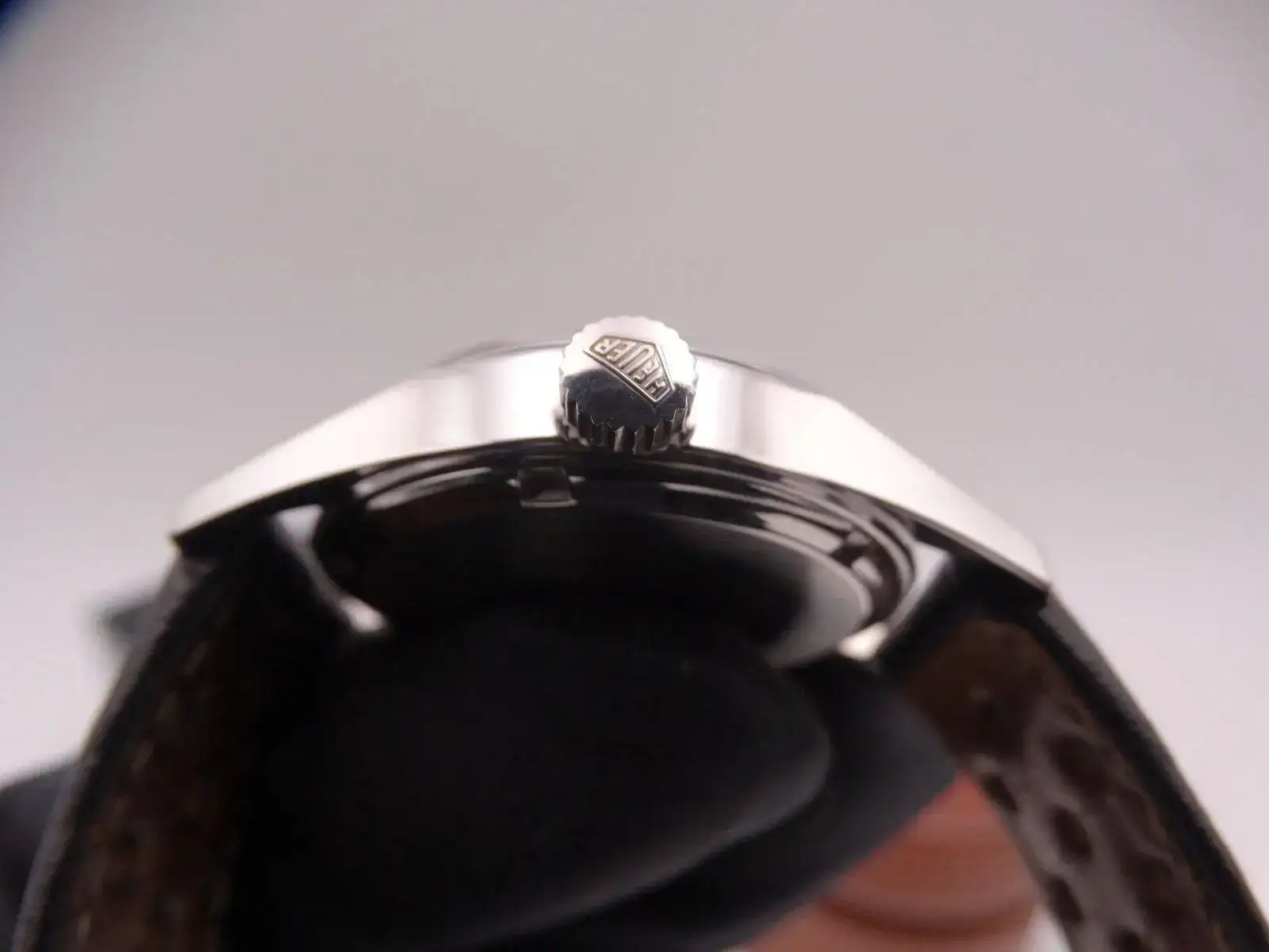 Heuer Carrera Re-edition 09439.JPG