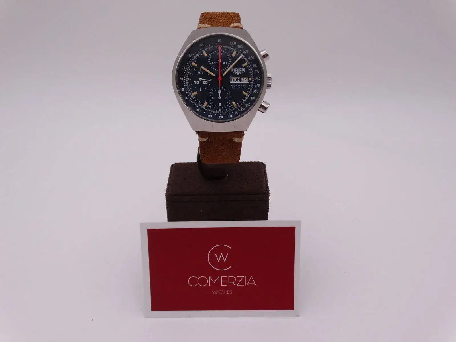 heuer montreal chronograph vintage 8406.webp