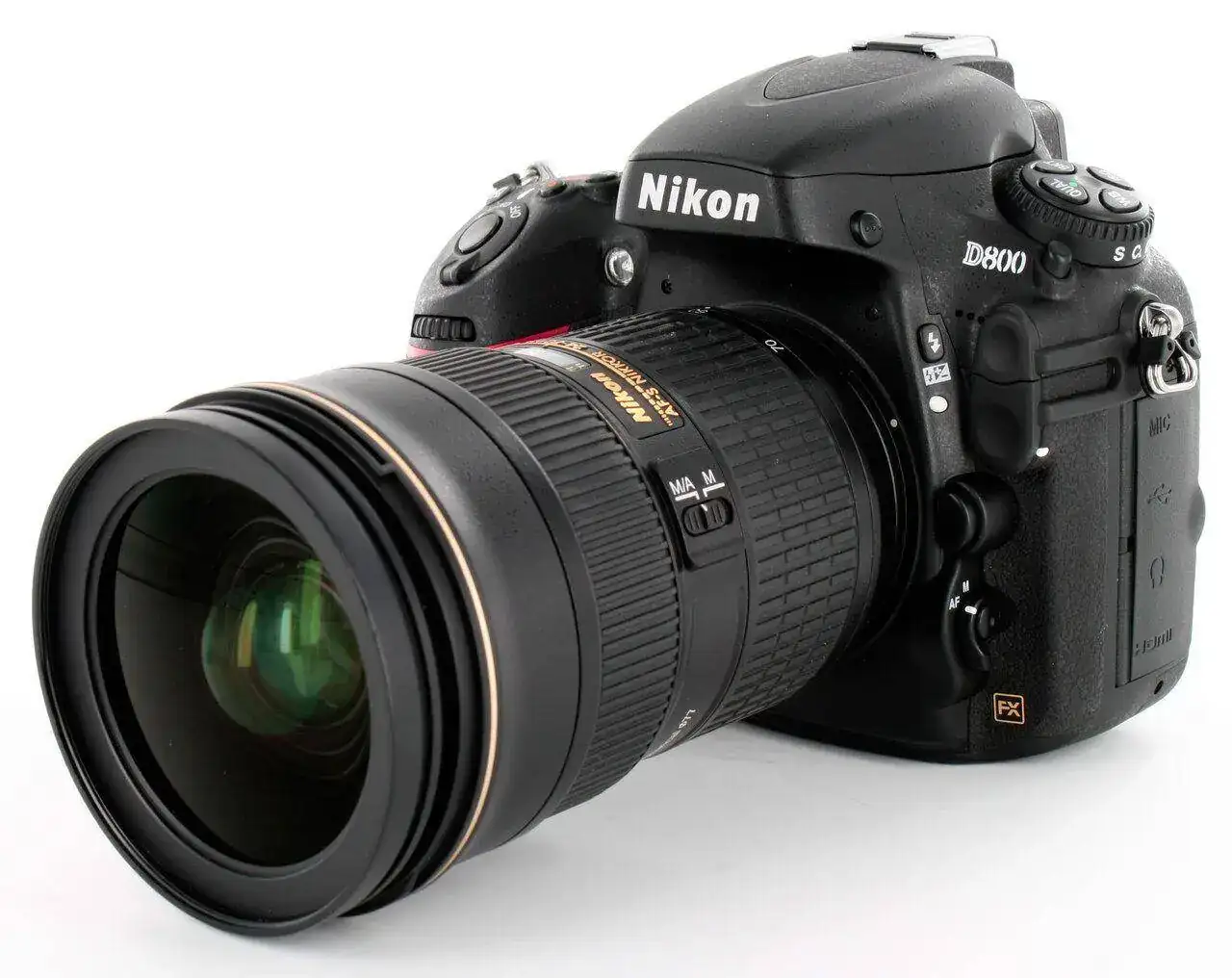 highres-nikond800withlens_1332947881.webp