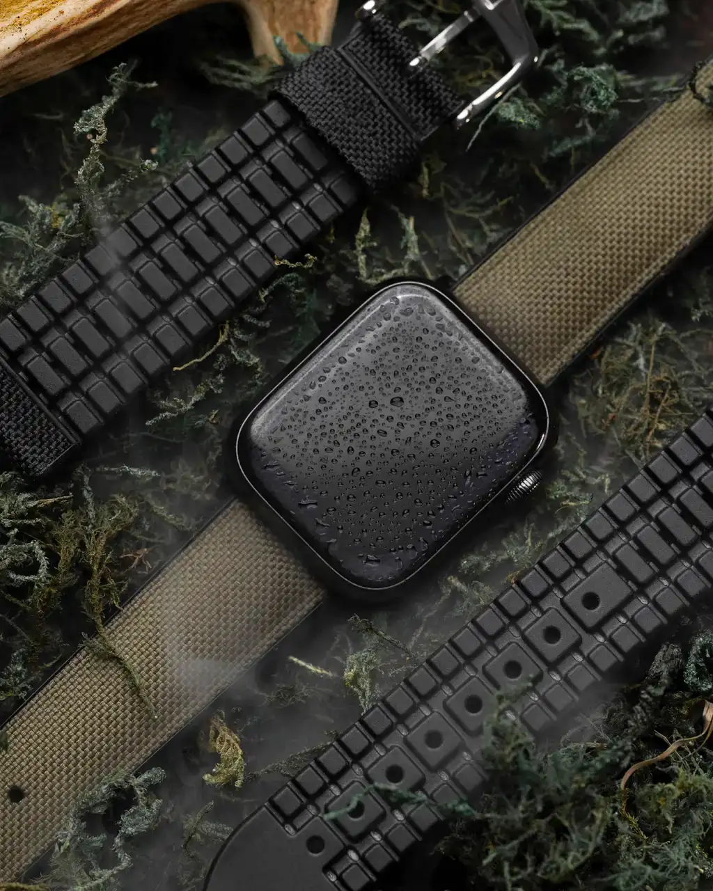 hirsch-arne-green-flatlay-applewatch-02-low.webp