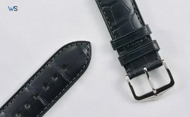 Hirsch_Earl_black5.webp
