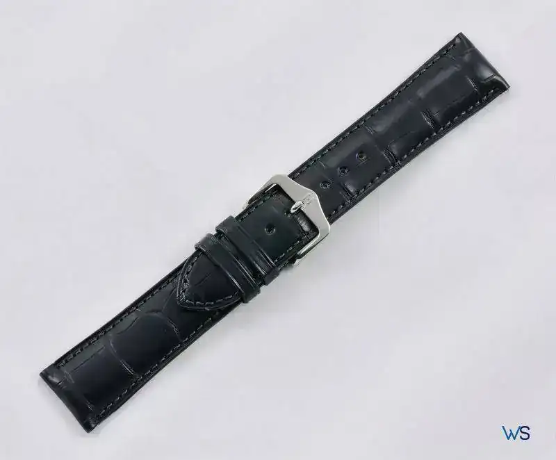 Hirsch_Earl_black6.webp