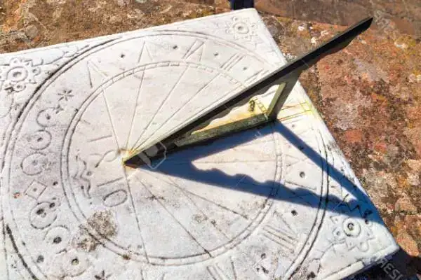 historia-del-reloj-de-sol-1.jpg