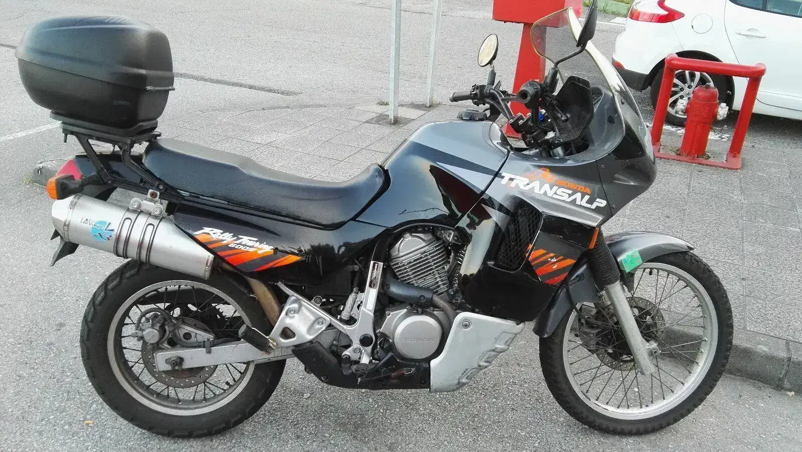 HONDA TRANSALP XL600V 00001.webp