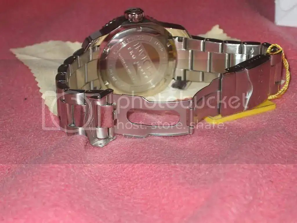 Invicta 15075 clearance