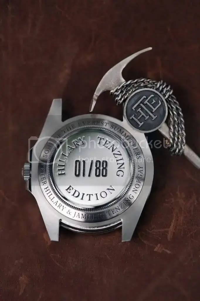 HTE42mm_caseback.webp