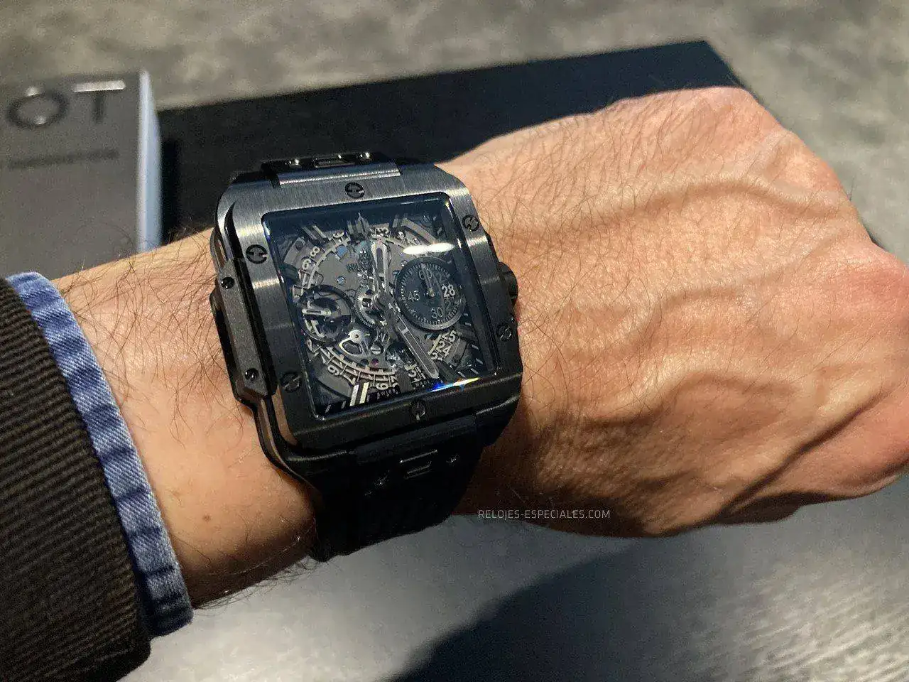 Hublot-2.JPG