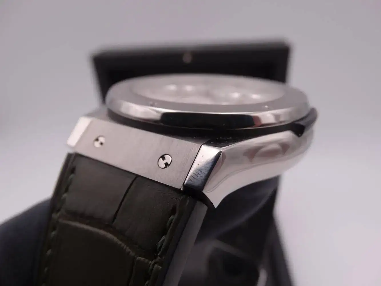 hublot classic fusion chronograph titanium 3595.jpg
