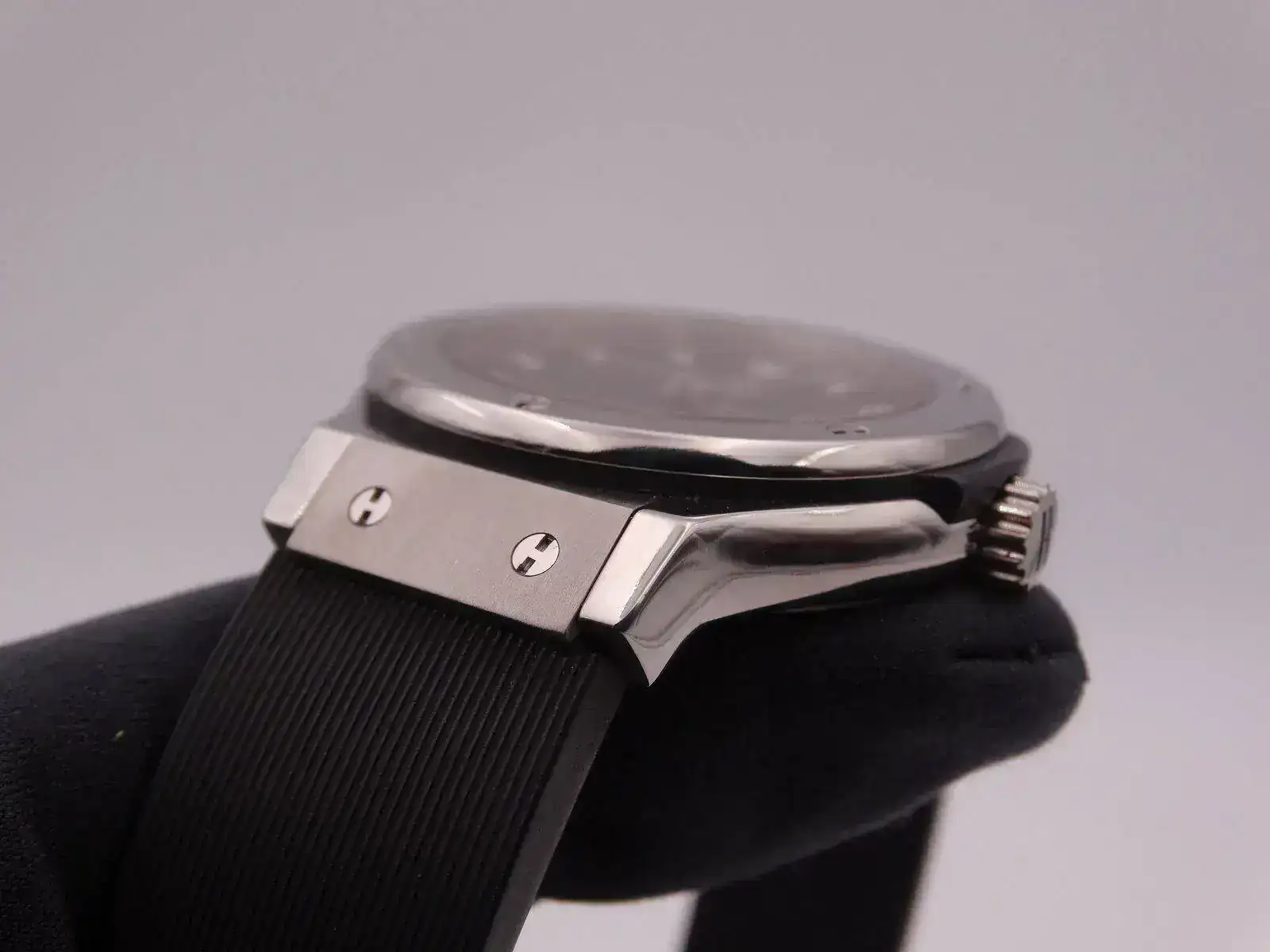 Hublot classic fusion quartz 8410.webp