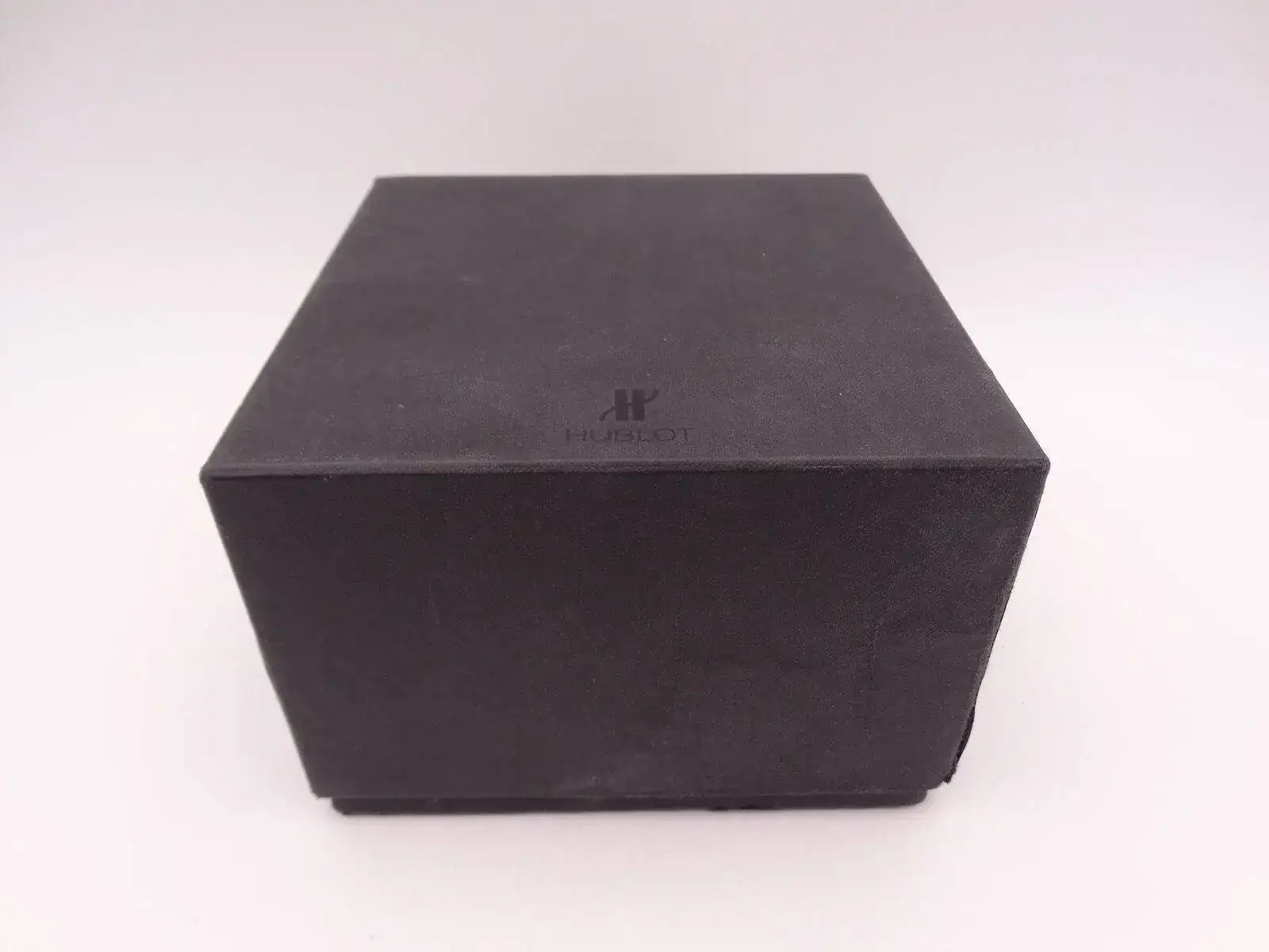 Hublot Classic GMT MDM Greenwich mean time 07061.webp