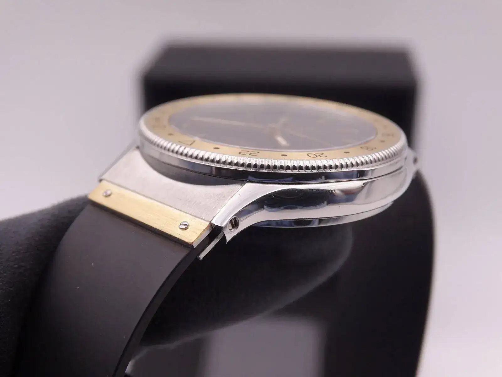 Hublot Classic GMT MDM Greenwich mean time 07080.webp