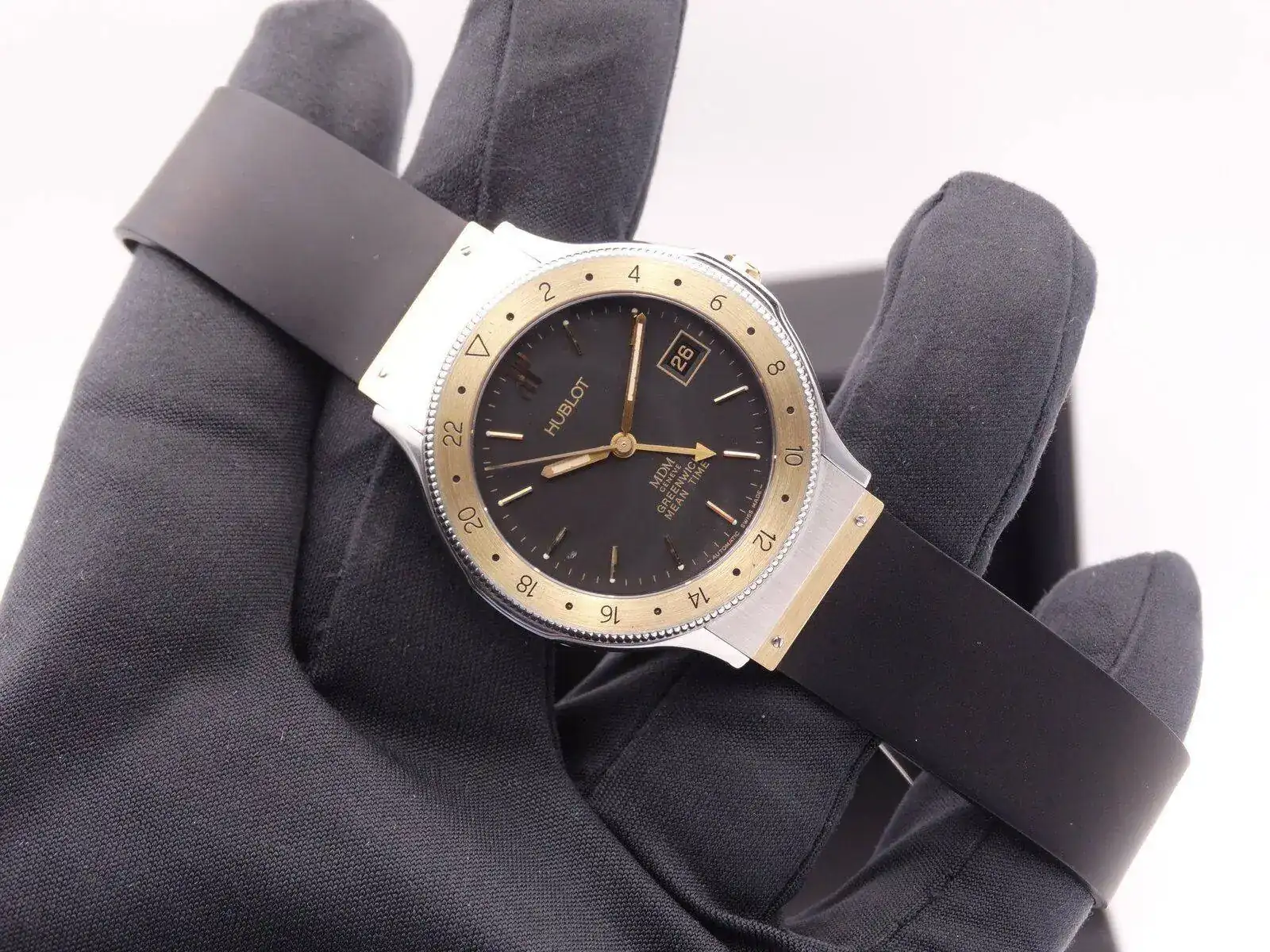 Hublot Classic GMT MDM Greenwich mean time 07081.webp