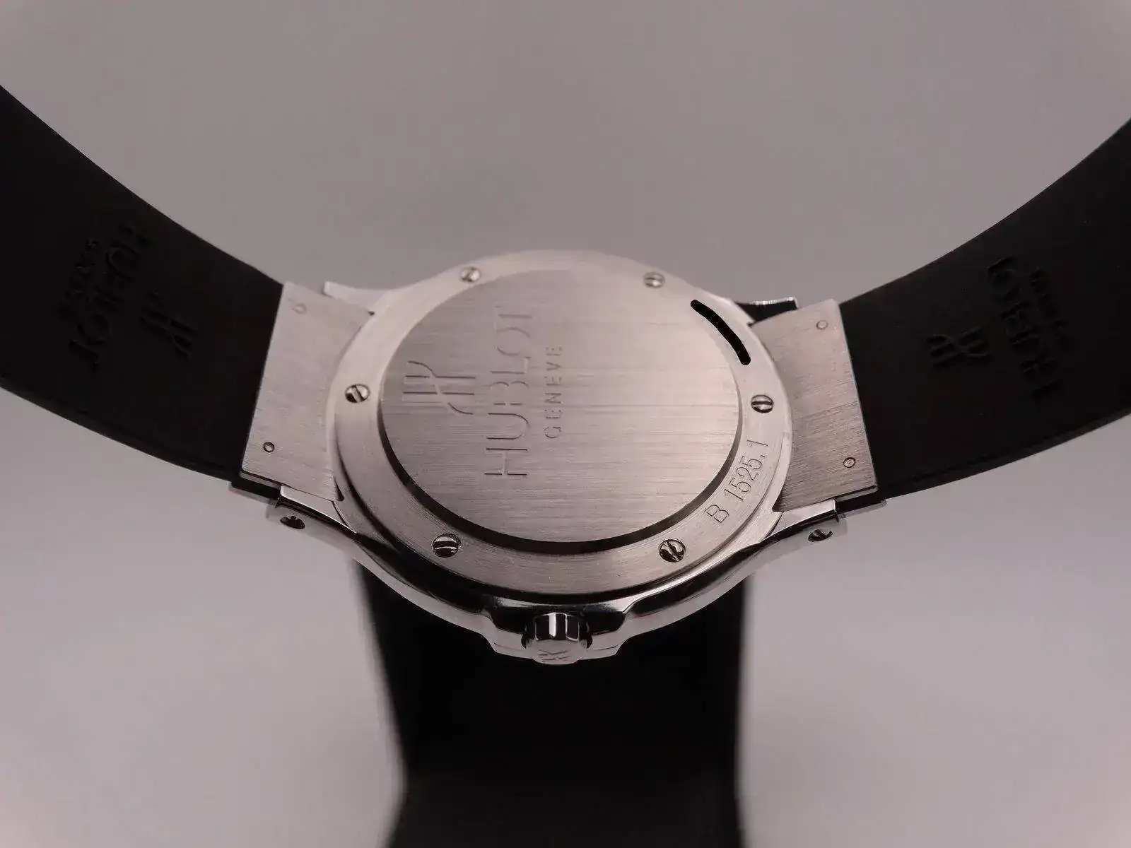 Hublot Classic Quartz 9278.JPG