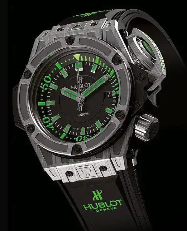 Hublot-King-Power-Diver-4000m-Titanium-Watch-1.webp