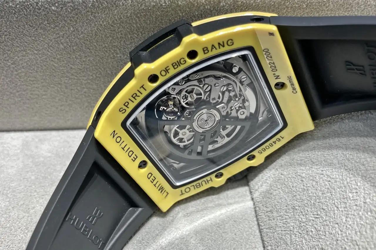 Hublot-Spirit of-Big-Bang-11.JPG
