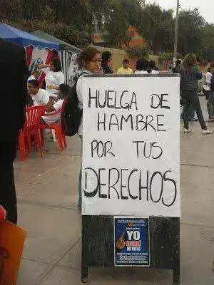 HUELGA+DE+HAMBRE+ri%C3%B1as+universitarias+009.webp