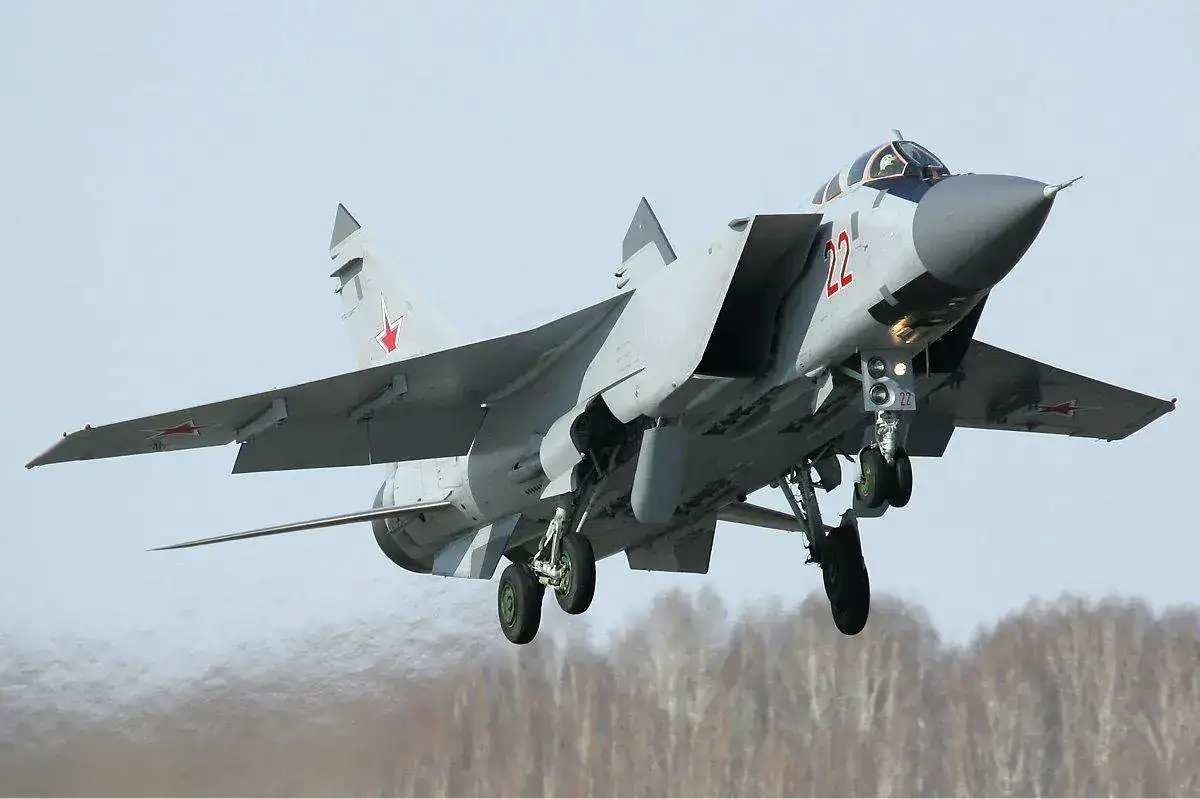 ian_Air_Force_Mikoyan-Gurevich_MiG-31BM_Pichugin-1.webp