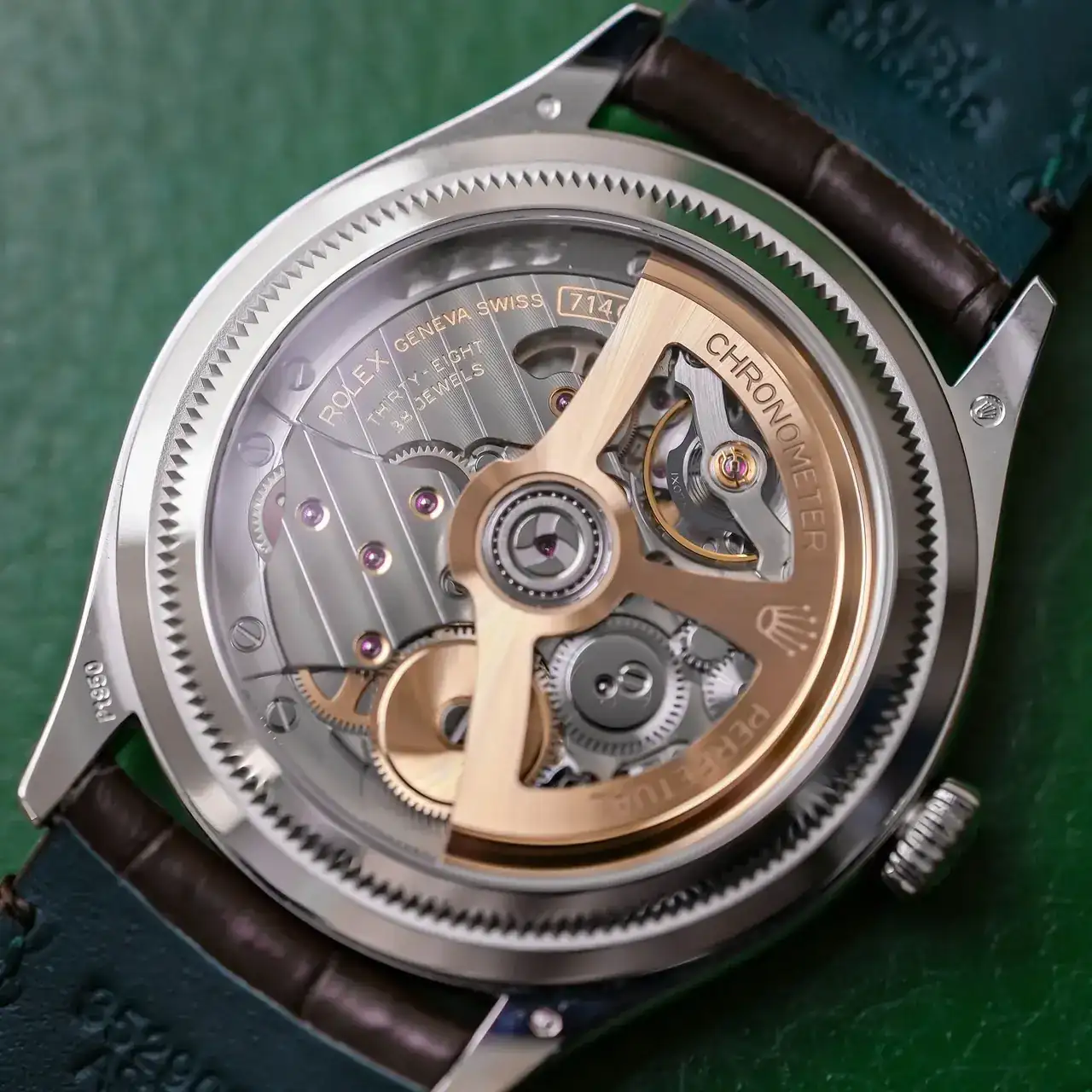 Rolex Perpetual 1908 Platinum ice Blue Guilloche Dial rice-grain 52506 - opinión - 13