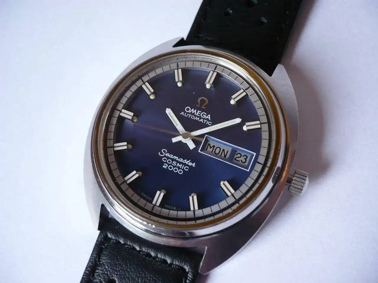 ifferblatt-top-zustand-mit-box-omega-seamaster-009.webp
