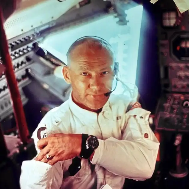 il-armstrong-moonwatch-wikimedia-commons_1_630x630.webp