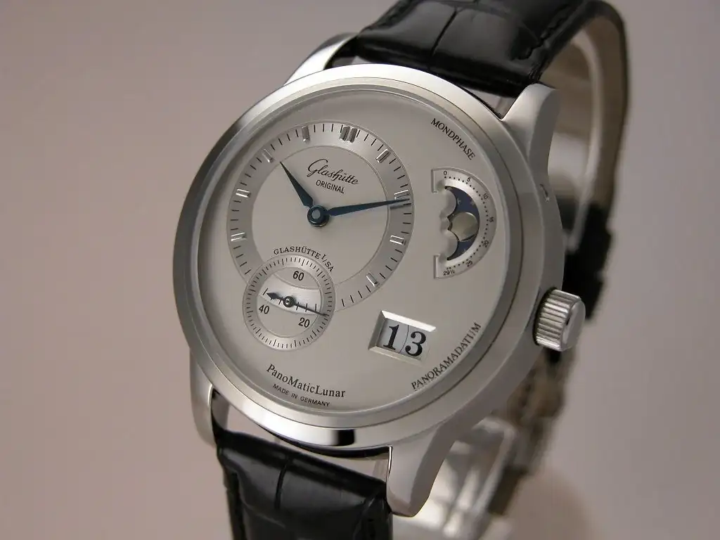 ilar-glashutte-original-panomaticlunar-panomatic01.webp