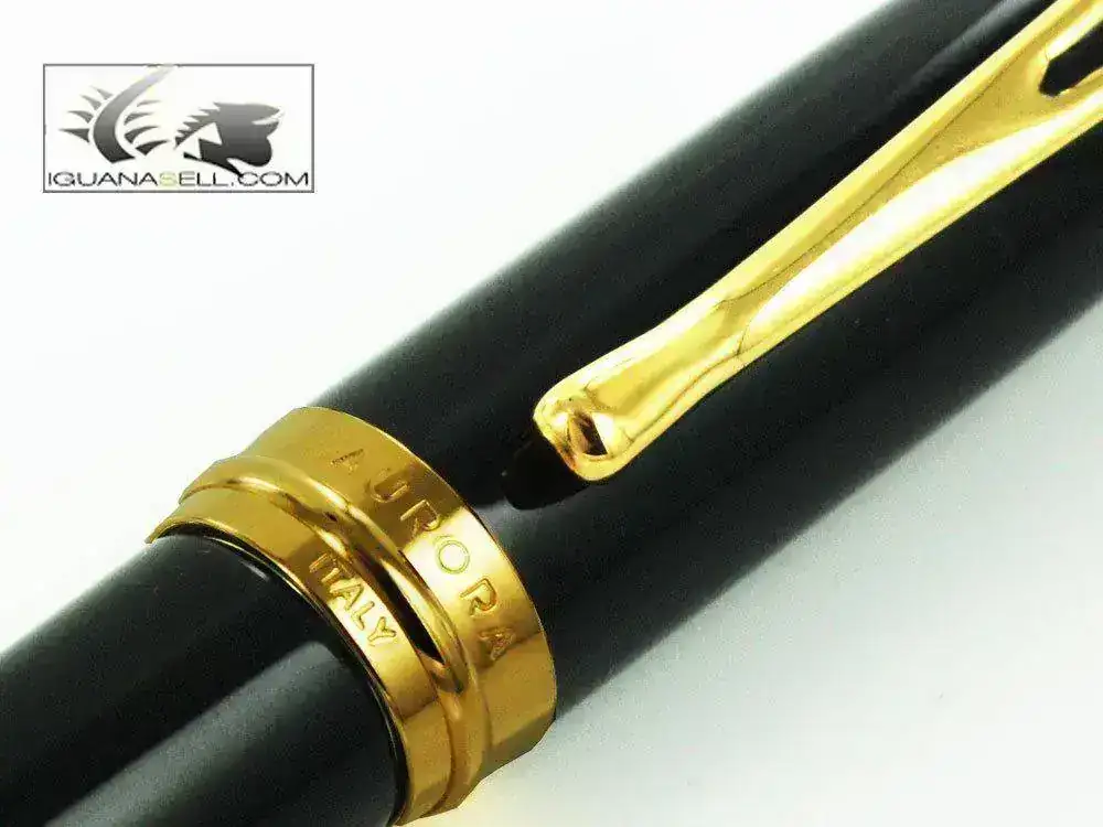 ilon-De-Luxe-Fountain-Pen-Black-Resin-Body-B12NM-5.webp