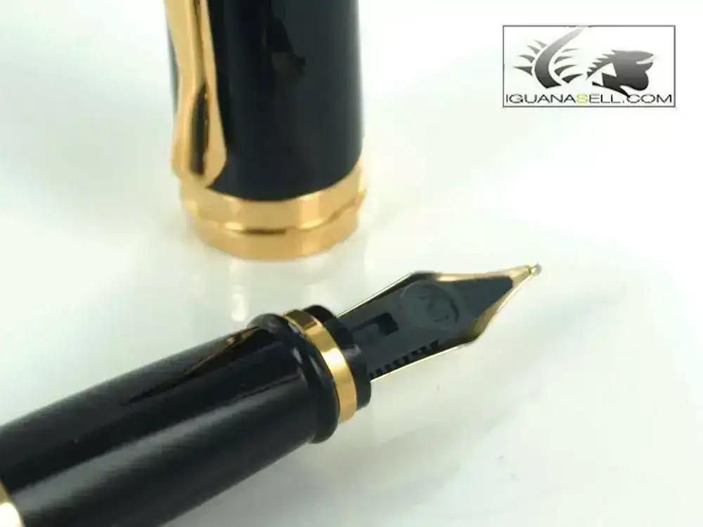 ilon-De-Luxe-Fountain-Pen-Black-Resin-Body-B12NM-7.webp