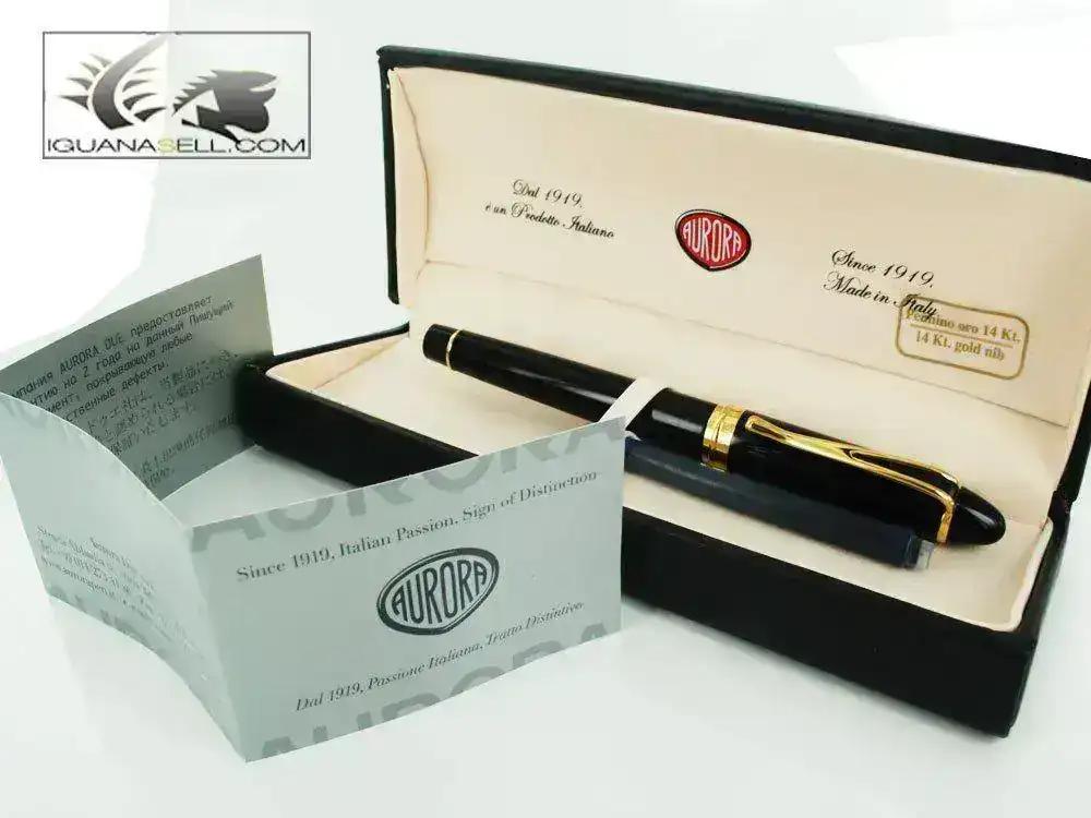 ilon-De-Luxe-Fountain-Pen-Black-Resin-Body-B12NM-8.webp