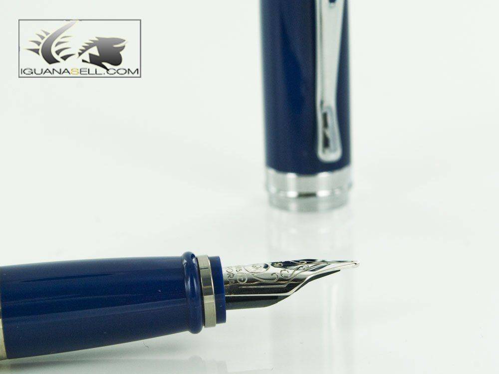 ilon-De-Luxe-Fountain-Pen-Blue-Resin-Body-B12CBM-4.jpg