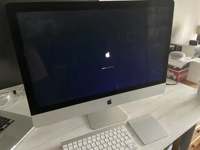 Imac-27-5-K-2015-1-TB-Fusion-Drive-16-GB-RAM-7.webp