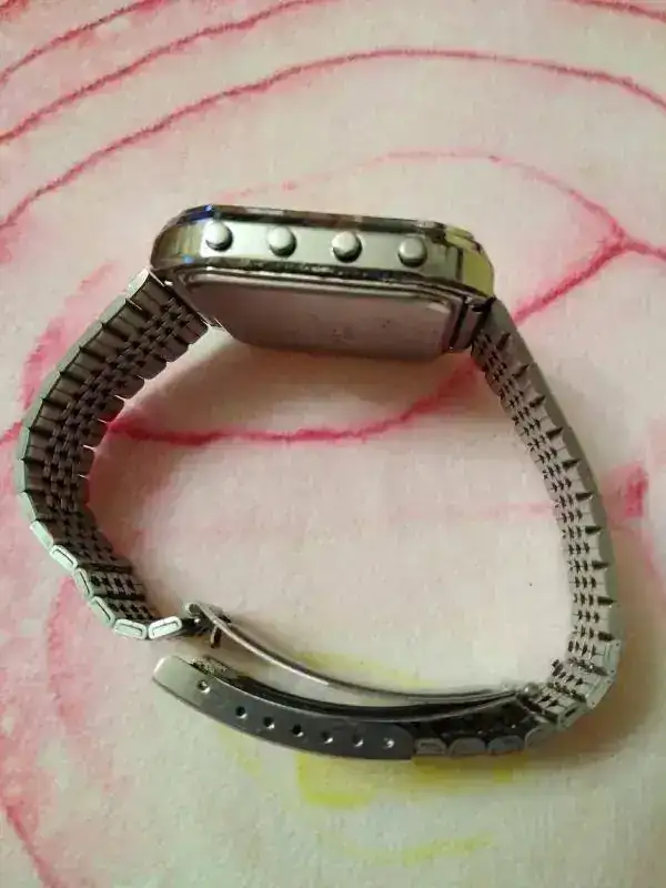 Relojes especiales 701 new arrivals