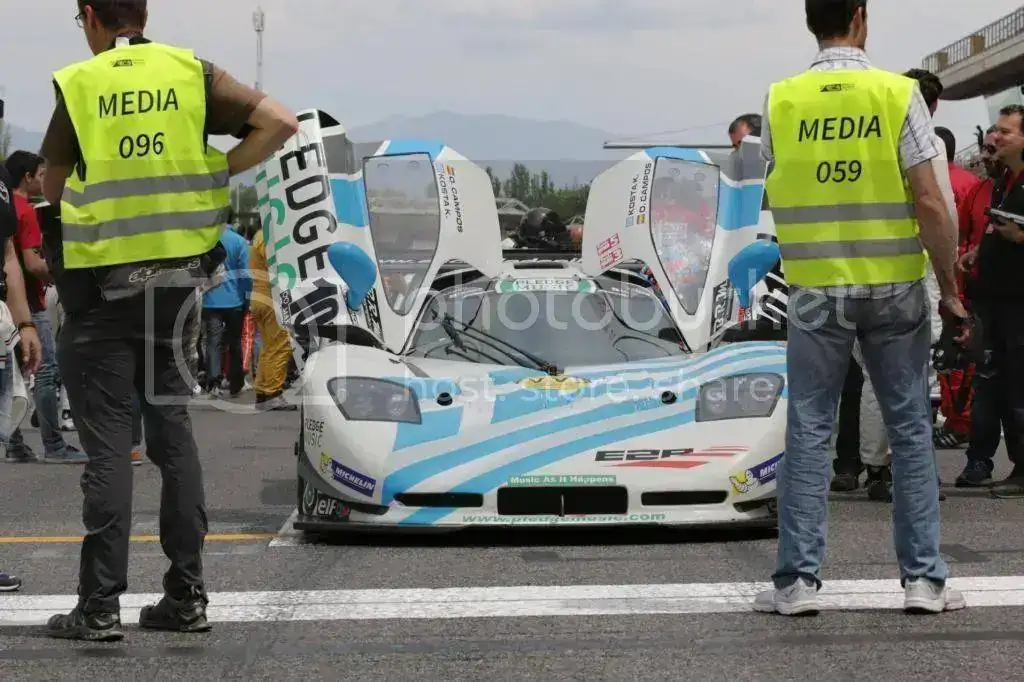 IMG_4075_1915x1277_zpsce70fa42.webp