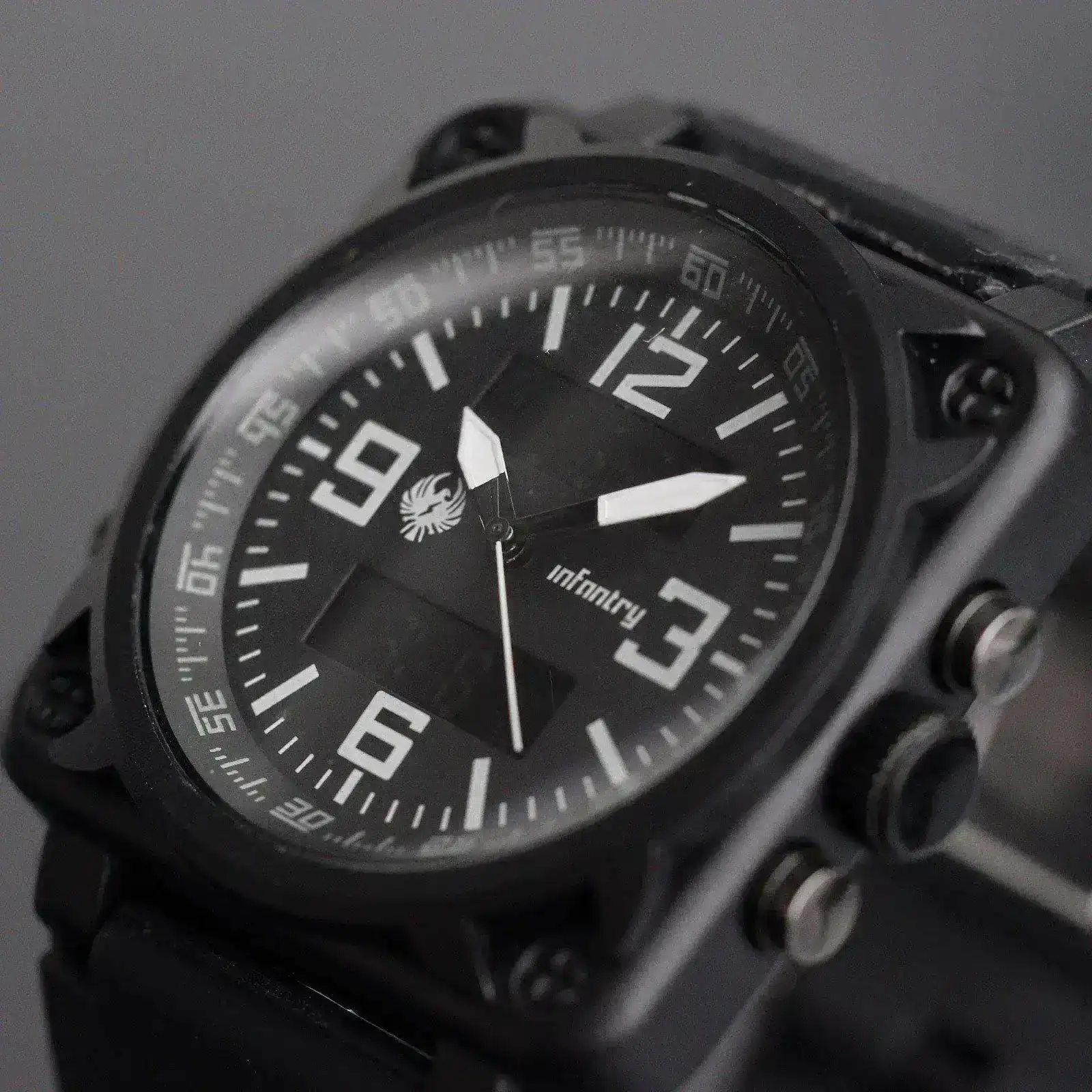 IN-023-BLK-R-6.webp