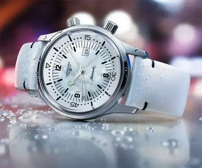 Introducing-new-Longines-Legend-Diver-36-with-fumé-dials.webp